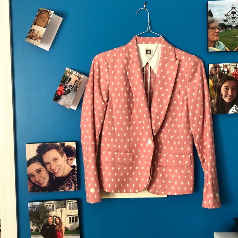 Pink patterned blazer